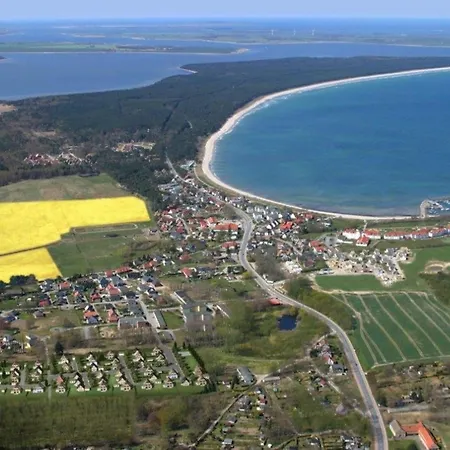 Dom wakacyjny Kapitaenshaus Glowe